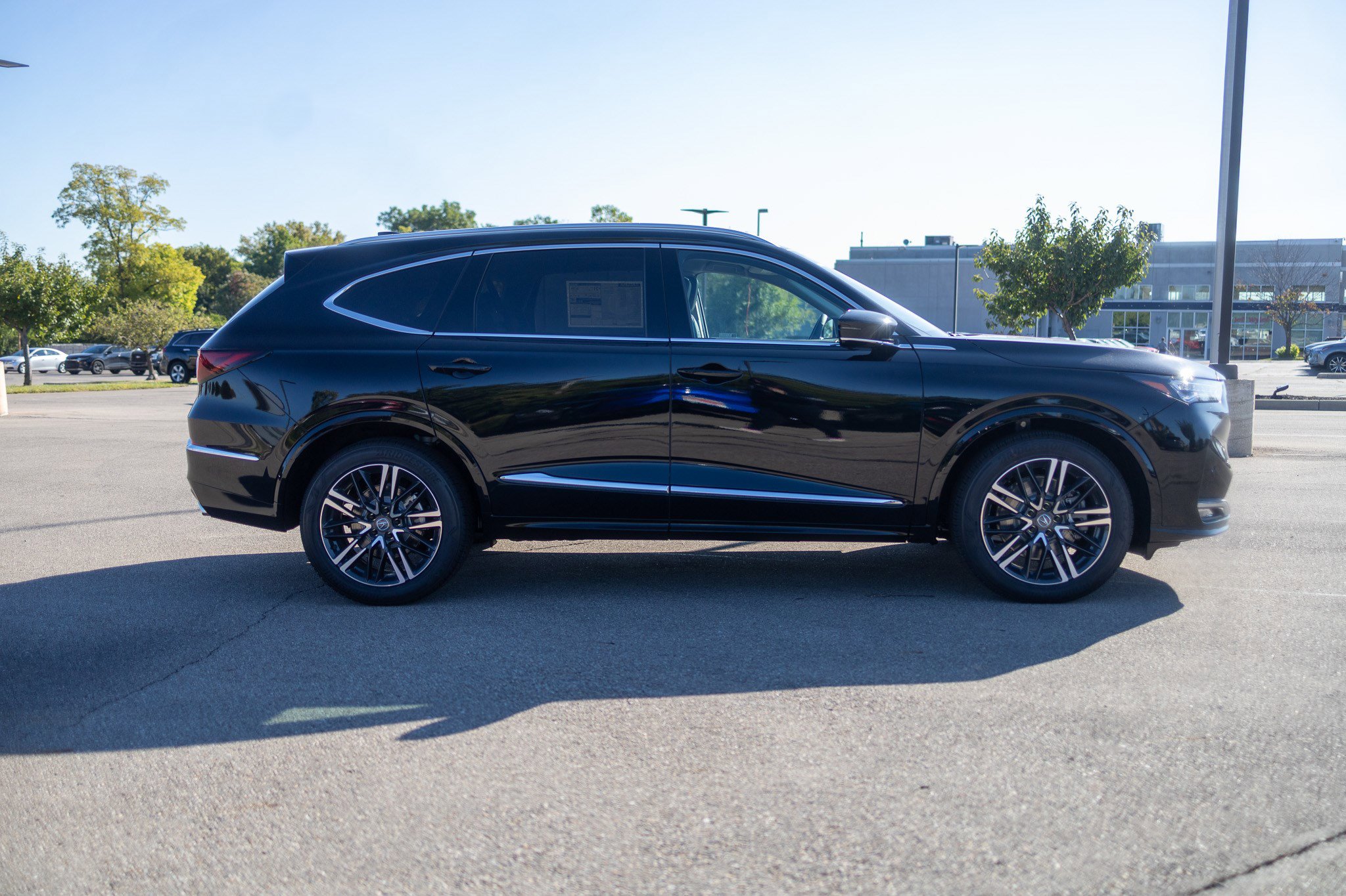 New 2026 Acura MDX SH-AWD w/ Advance Package image 2