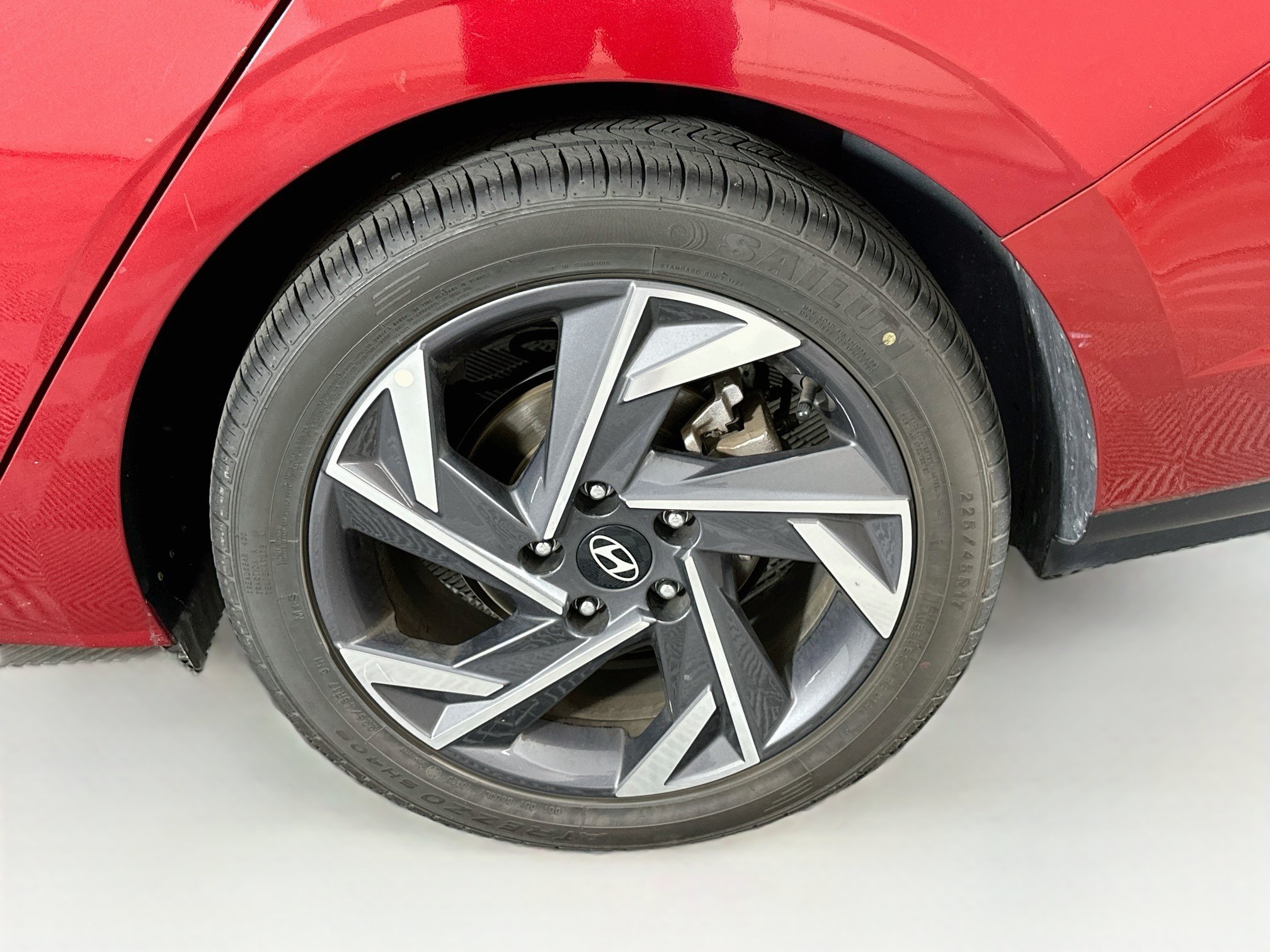 Used 2024 Hyundai Elantra Limited FWD image 11