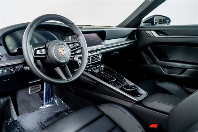 Used 2025 Porsche 911 Carrera image 2