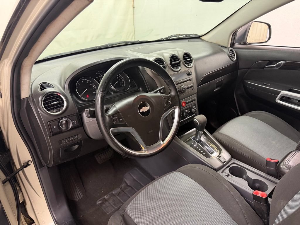 Used 2014 Chevrolet Captiva Sport LT FWD image 20