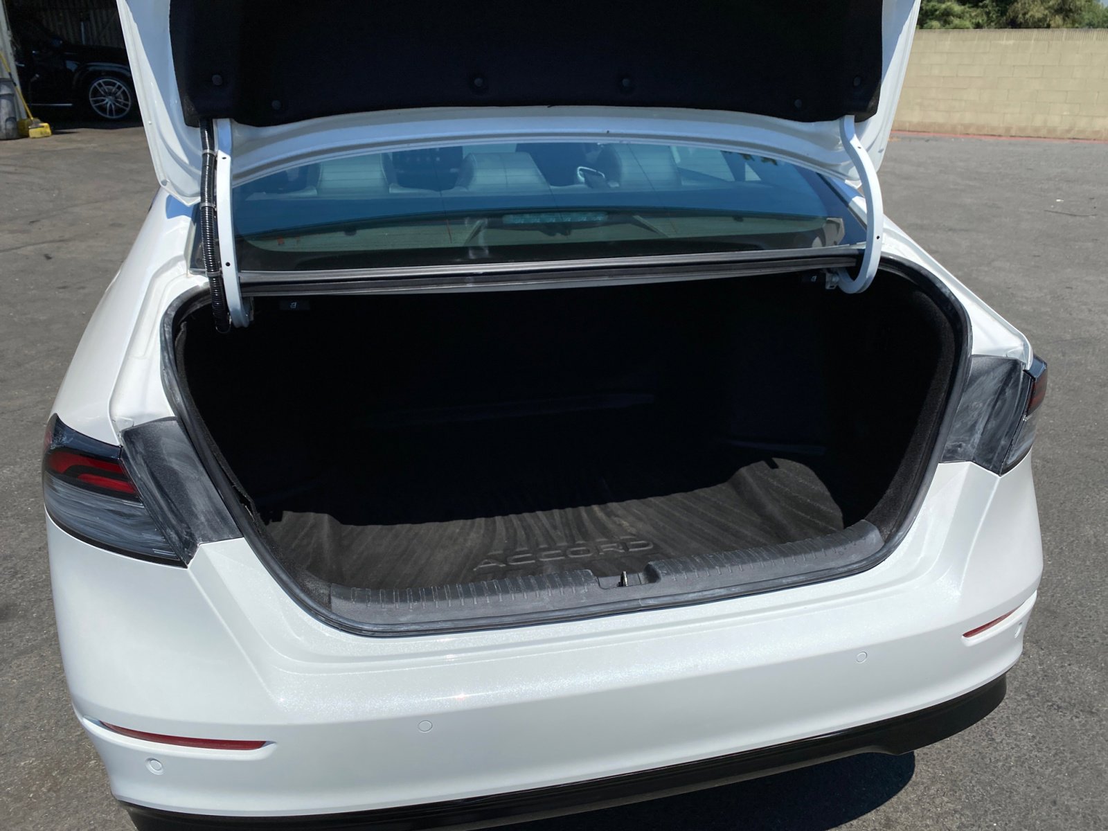 Used 2024 Honda Accord Touring image 26