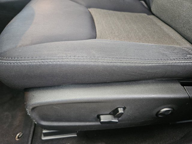 Used 2019 Chrysler 300 Touring w/ Chrome Appearance Package image 29