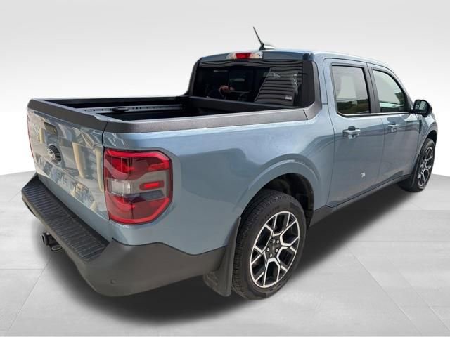 Certified 2025 Ford Maverick Lariat w/ 4K Tow Package AWD/4WD image 3
