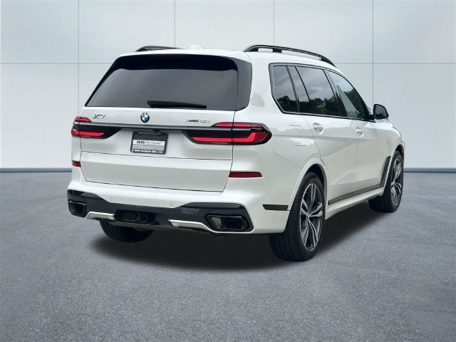 Used 2026 BMW X7 xDrive40i w/ M Sport Package AWD/4WD image 6