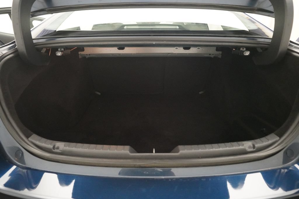 Used 2022 MAZDA MAZDA3 s FWD image 10