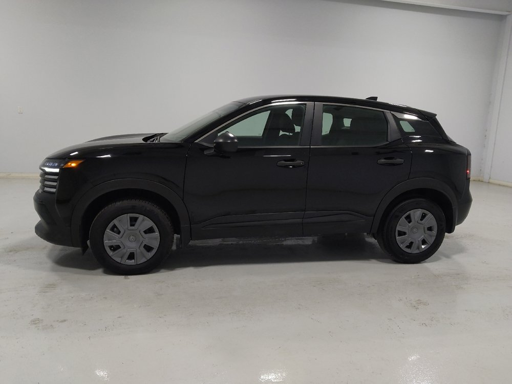 Used 2025 Nissan Kicks S FWD image 2