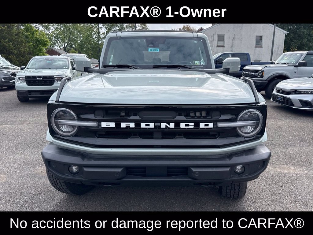 Used 2023 Ford Bronco Outer Banks AWD/4WD image 2