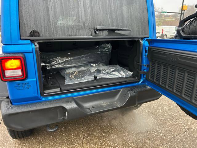 New 2026 Jeep Wrangler Sport S AWD/4WD image 19