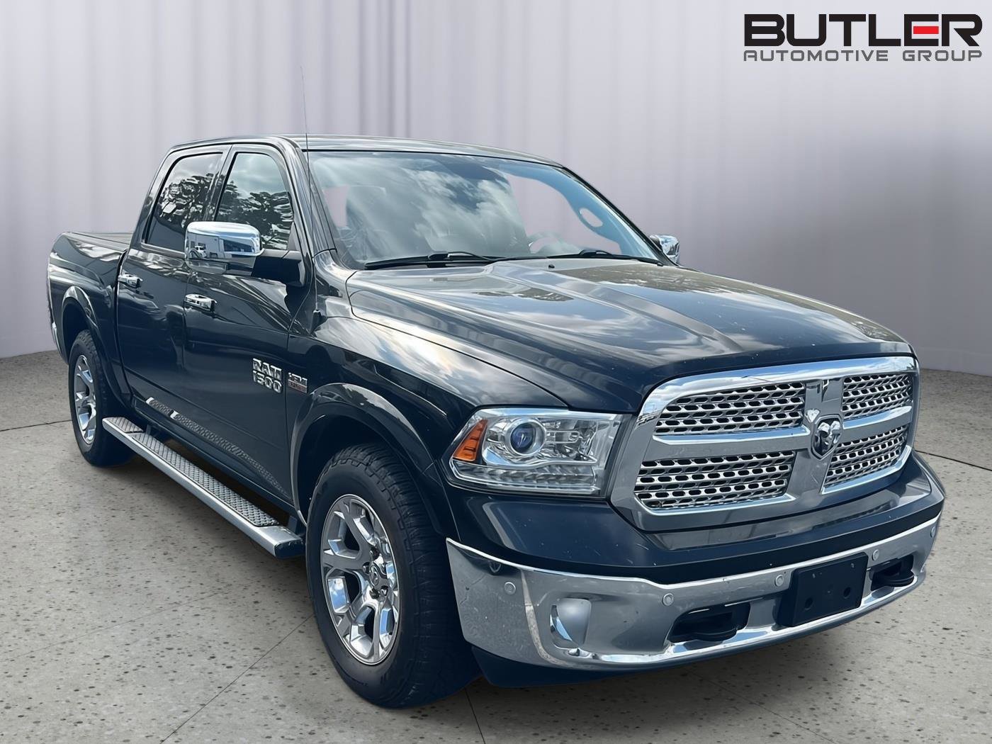 Used 2017 RAM 1500 Laramie w/ Convenience Group image 6