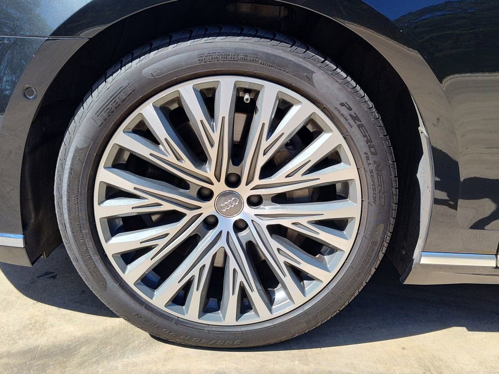 Used 2019 Audi A8 L 3.0T w/ Executive Package image 10