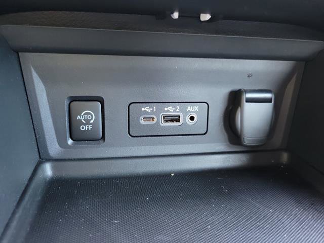Used 2025 Nissan Sentra SV w/ All-Weather Package image 14