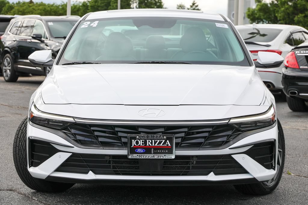 Used 2024 Hyundai Elantra Limited FWD image 18