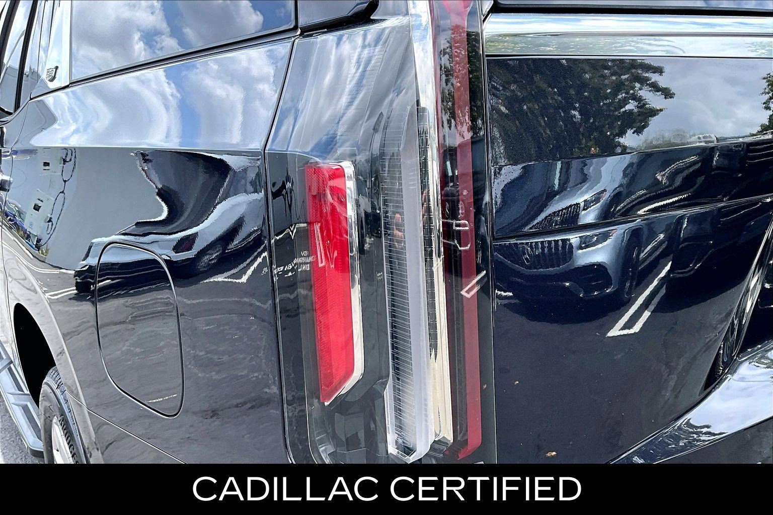 Certified 2023 Cadillac Escalade Premium Luxury AWD/4WD image 26
