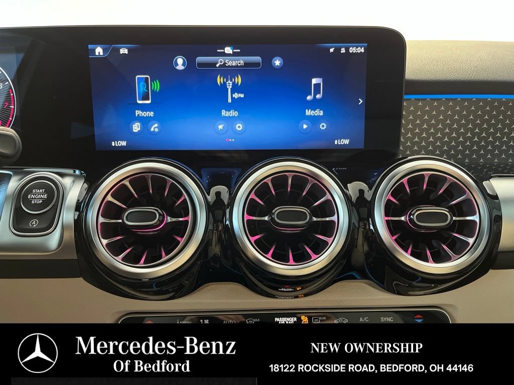 Used 2026 Mercedes-Benz GLB 250 4MATIC image 33