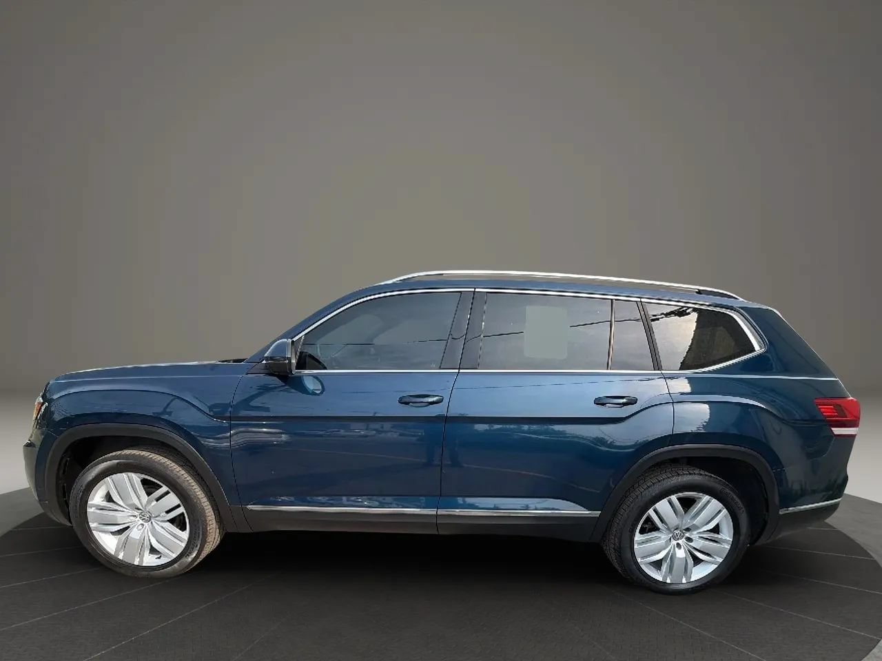 Used 2018 Volkswagen Atlas SEL Premium AWD/4WD image 8