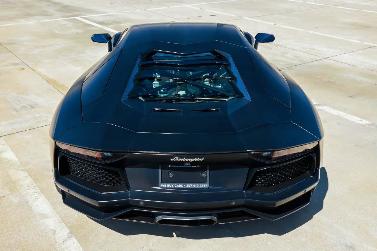 Used 2012 Lamborghini Aventador LP 700-4 image 10