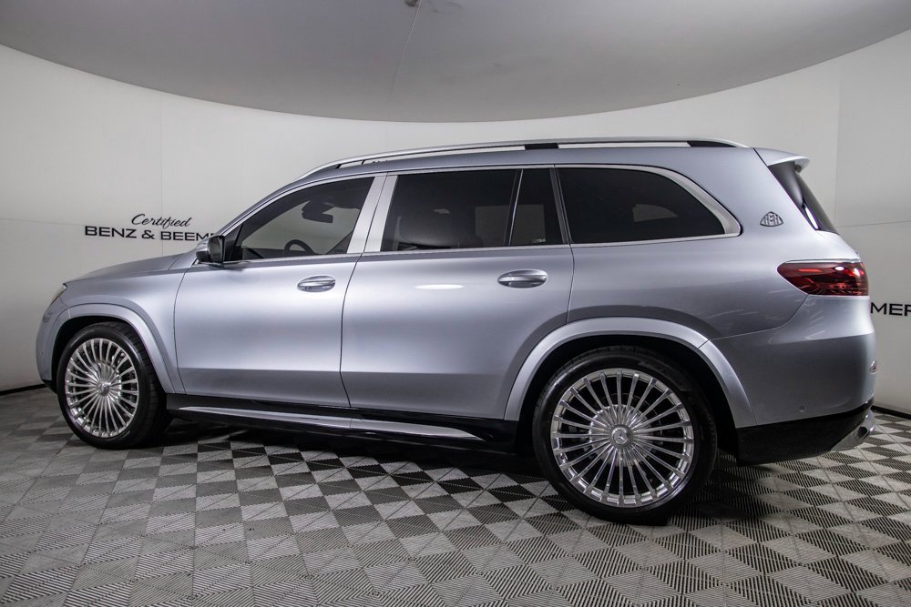 Used 2025 Mercedes-Benz Maybach GLS 600 4MATIC image 7