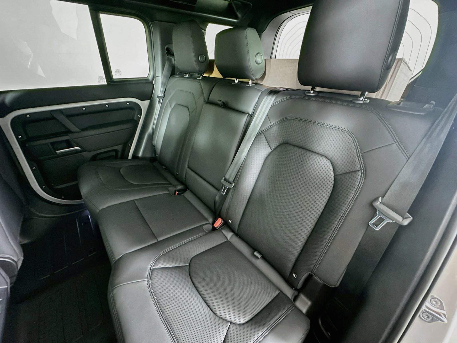 New 2026 Land Rover Defender 110 S AWD/4WD image 37