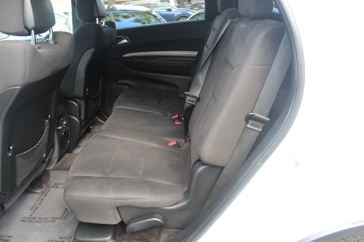 Used 2018 Dodge Durango SXT w/ 3rd Row Seating Group AWD/4WD image 18