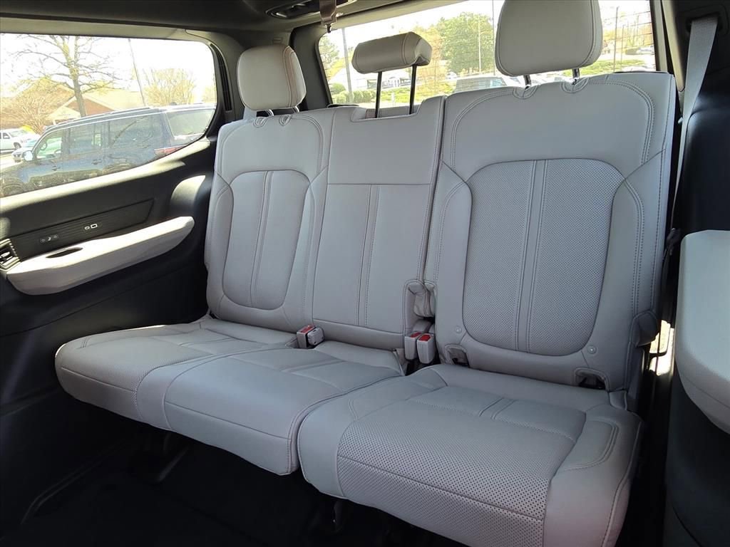 New 2025 Jeep Wagoneer Series III w/ Quick Order Package 25C Super image 7