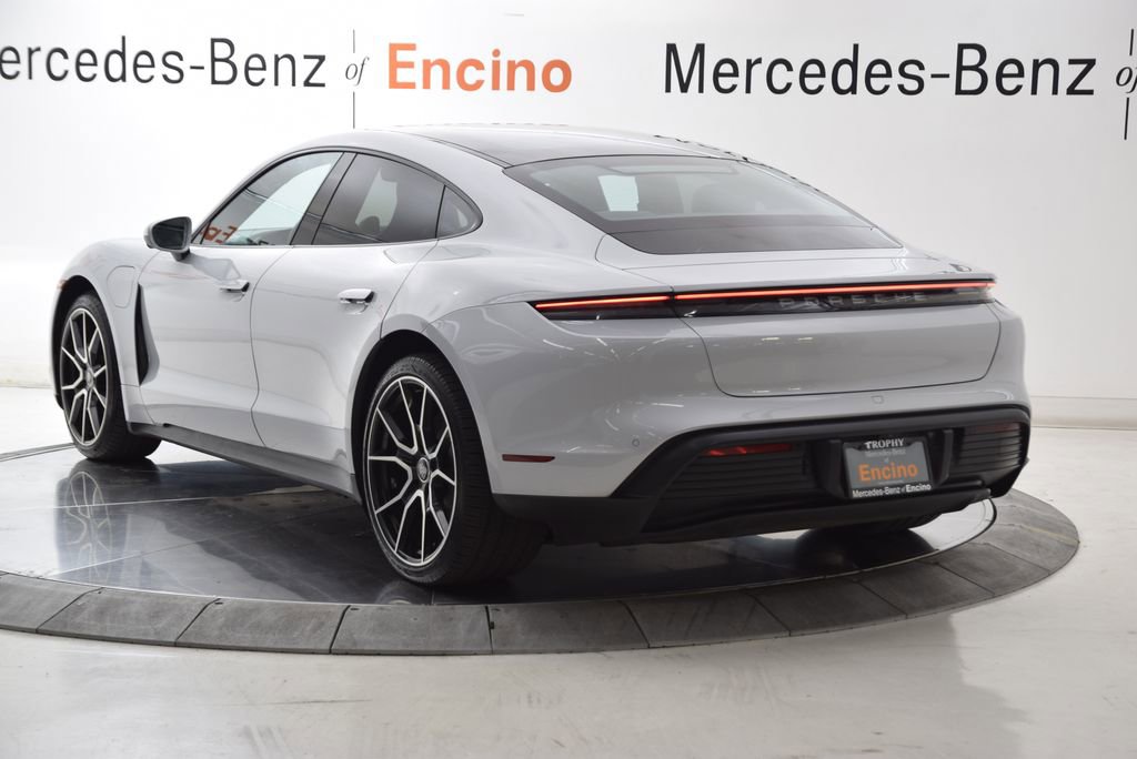 Used 2023 Porsche Taycan RWD image 4