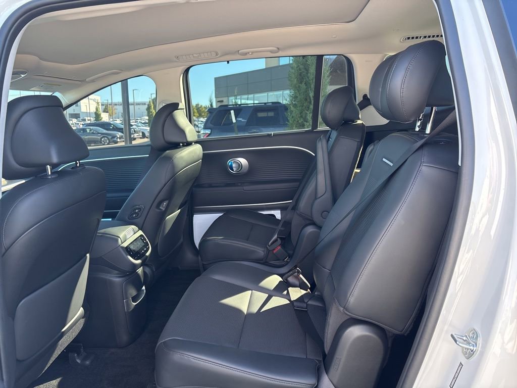 New 2026 Hyundai Ioniq 9 Limited image 12