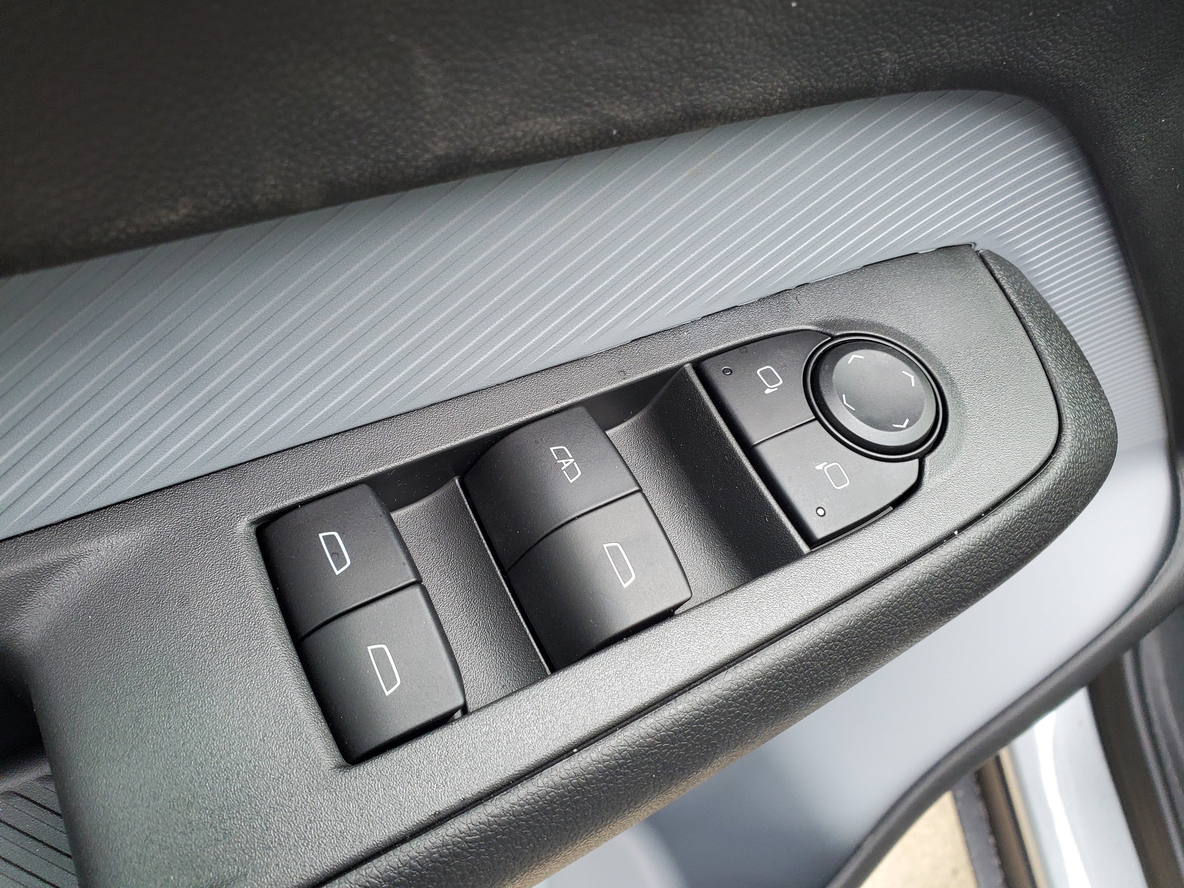 New 2027 Chevrolet Bolt RS image 7