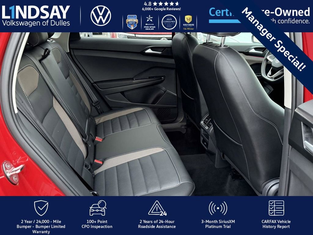 Certified 2022 Volkswagen Taos SEL w/ Panoramic Sunroof Package image 13