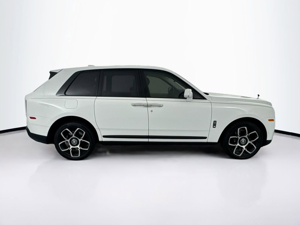 Used 2023 Rolls-Royce Cullinan Black Badge w/ Dark Exterior Package AWD/4WD image 4