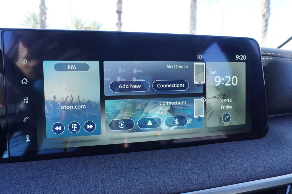 Certified 2025 Nissan Kicks SV w/ SV Premium Package FWD image 20