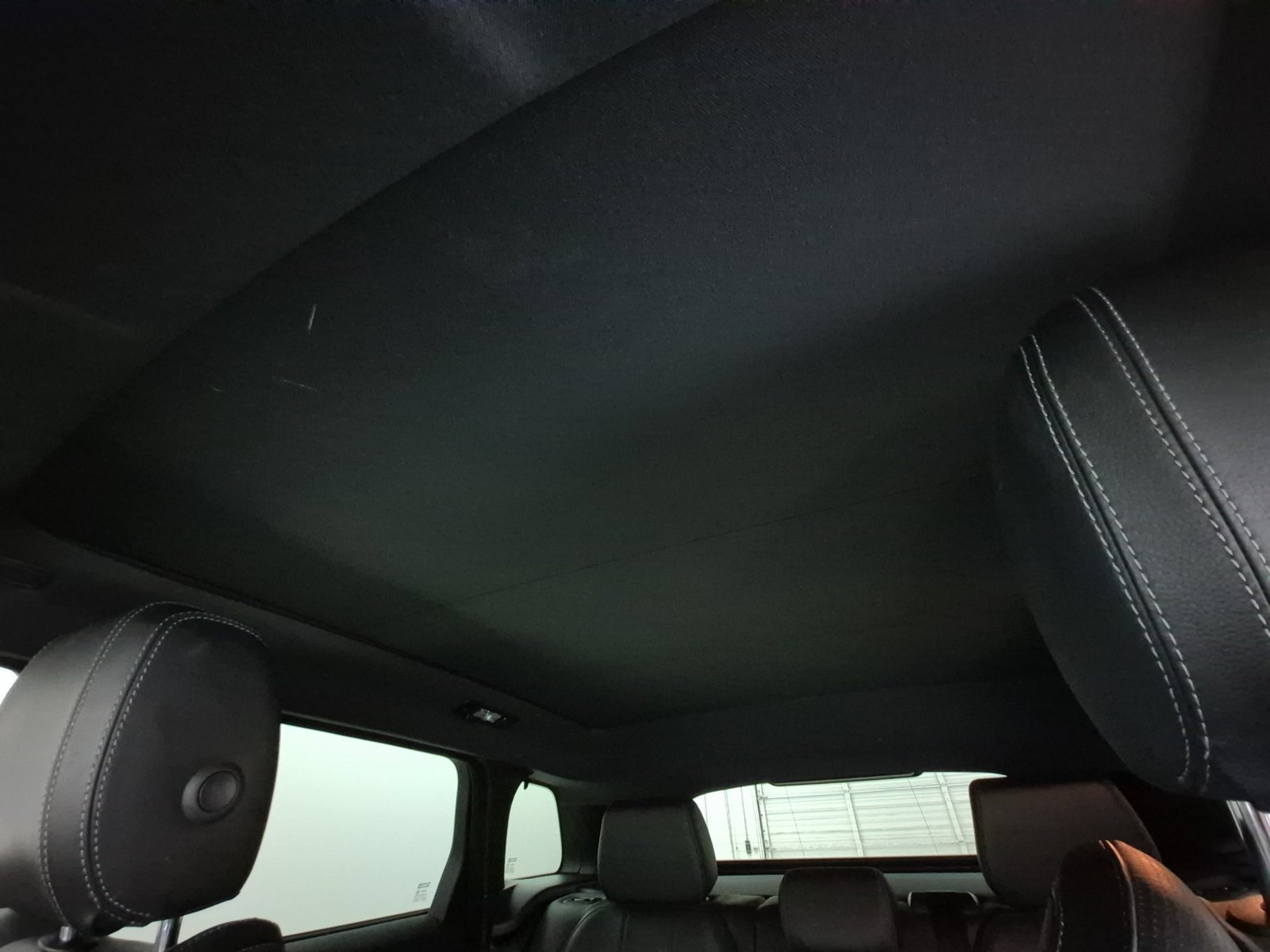 Used 2018 Land Rover Range Rover Evoque SE AWD/4WD image 17