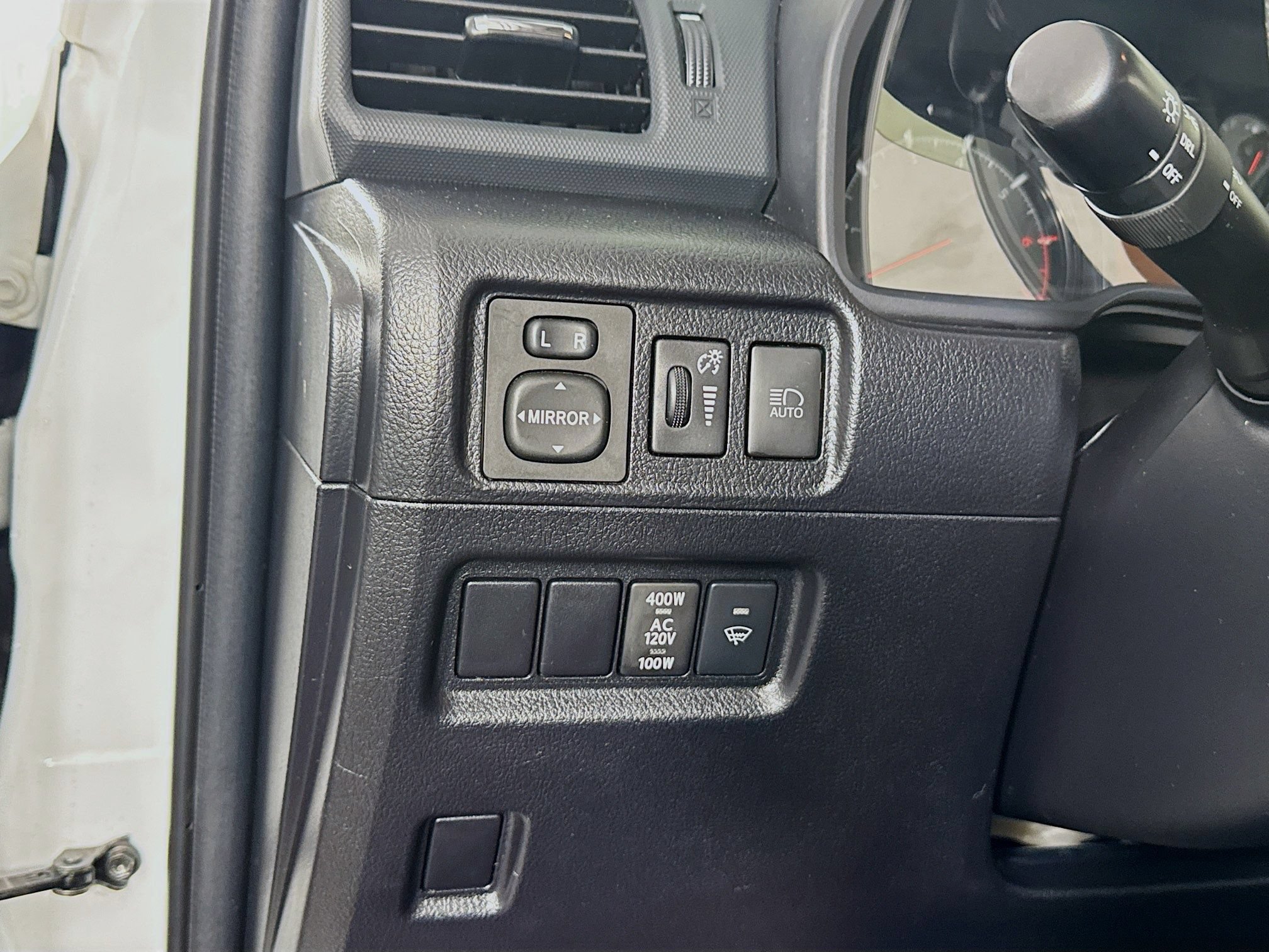 Certified 2024 Toyota 4Runner SR5 AWD/4WD image 10