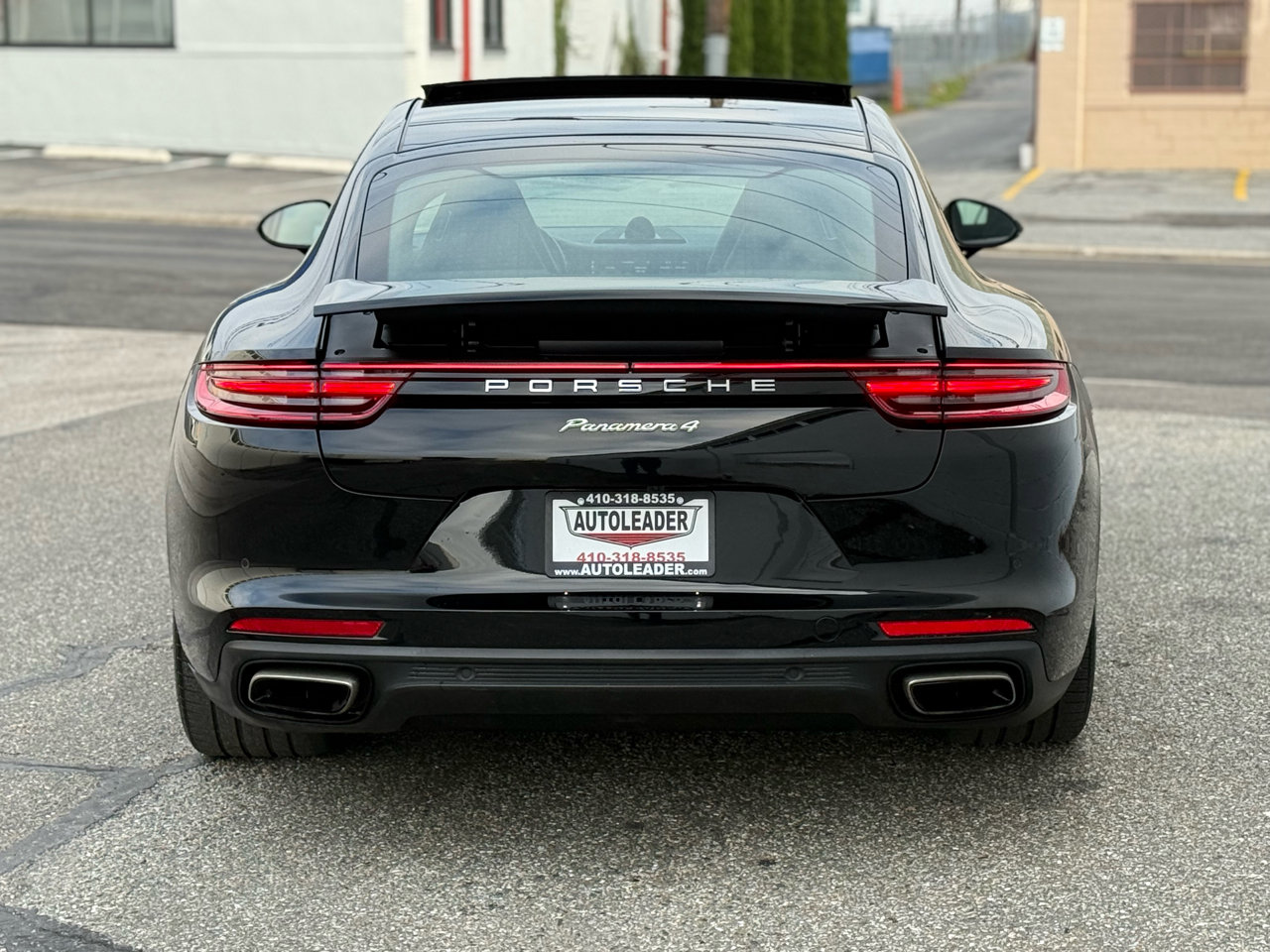 Used 2019 Porsche Panamera 4 image 15