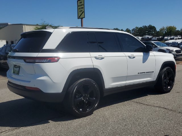 Certified 2024 Jeep Grand Cherokee Altitude RWD image 8