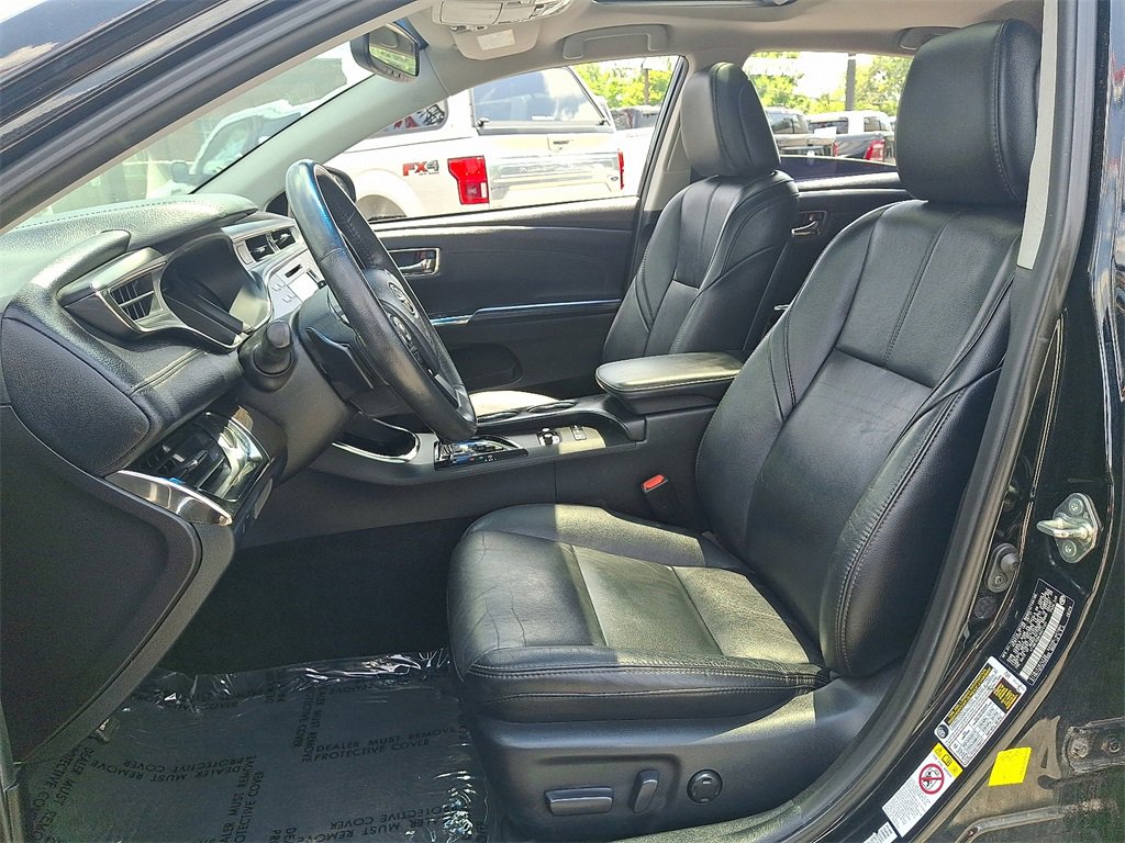 Used 2018 Toyota Avalon XLE Premium w/ All Weather Liner Package image 15