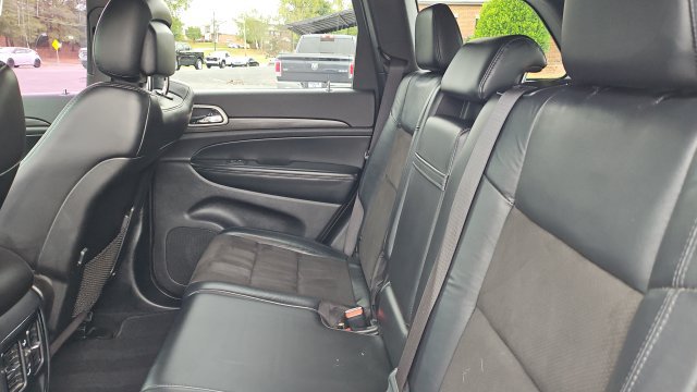 Used 2020 Jeep Grand Cherokee Altitude RWD image 6