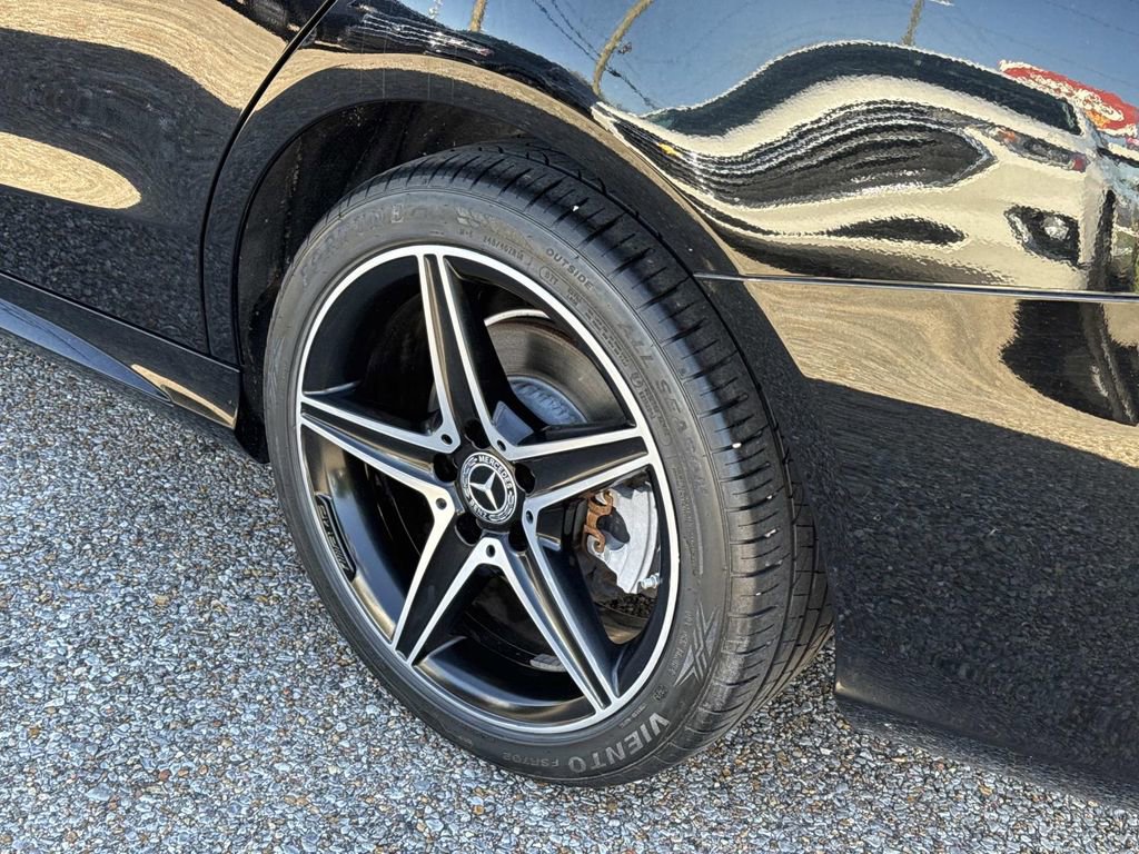 Used 2018 Mercedes-Benz C 300 4MATIC Sedan w/ AMG Line image 5