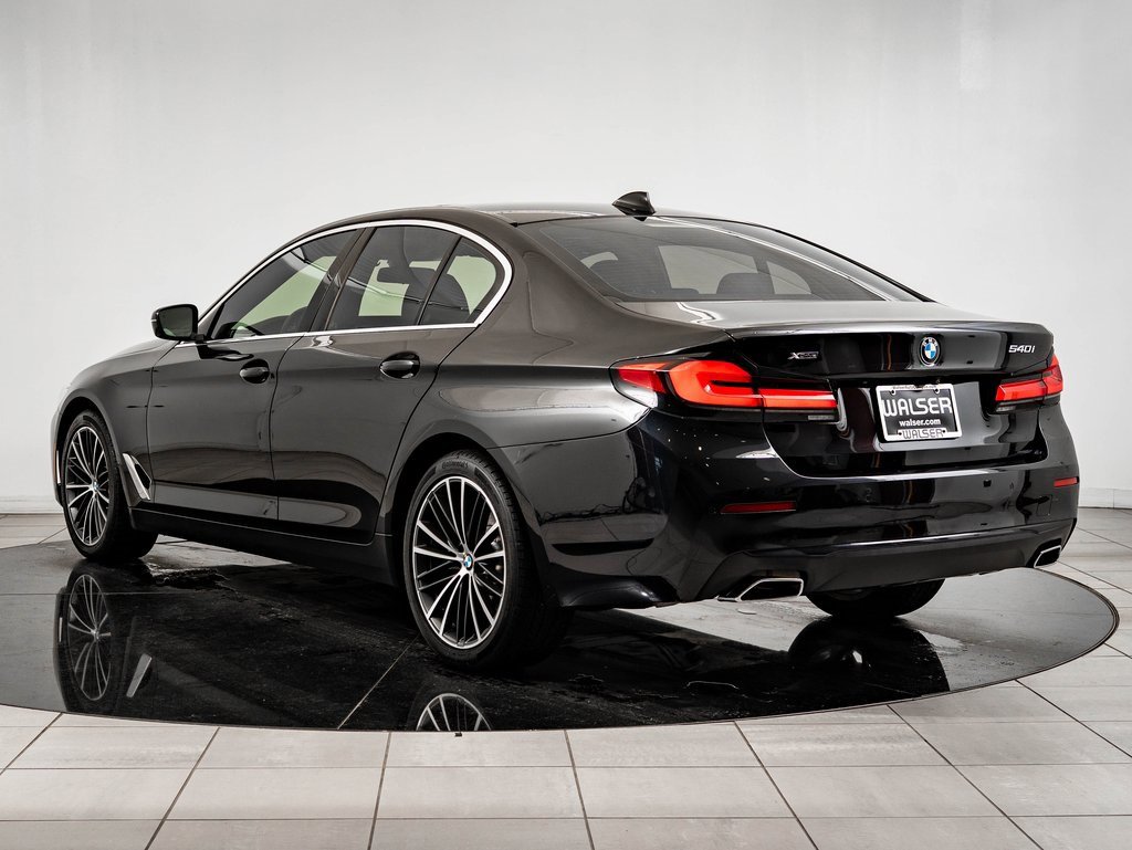 Used 2021 BMW 540i xDrive w/ Premium Package image 10