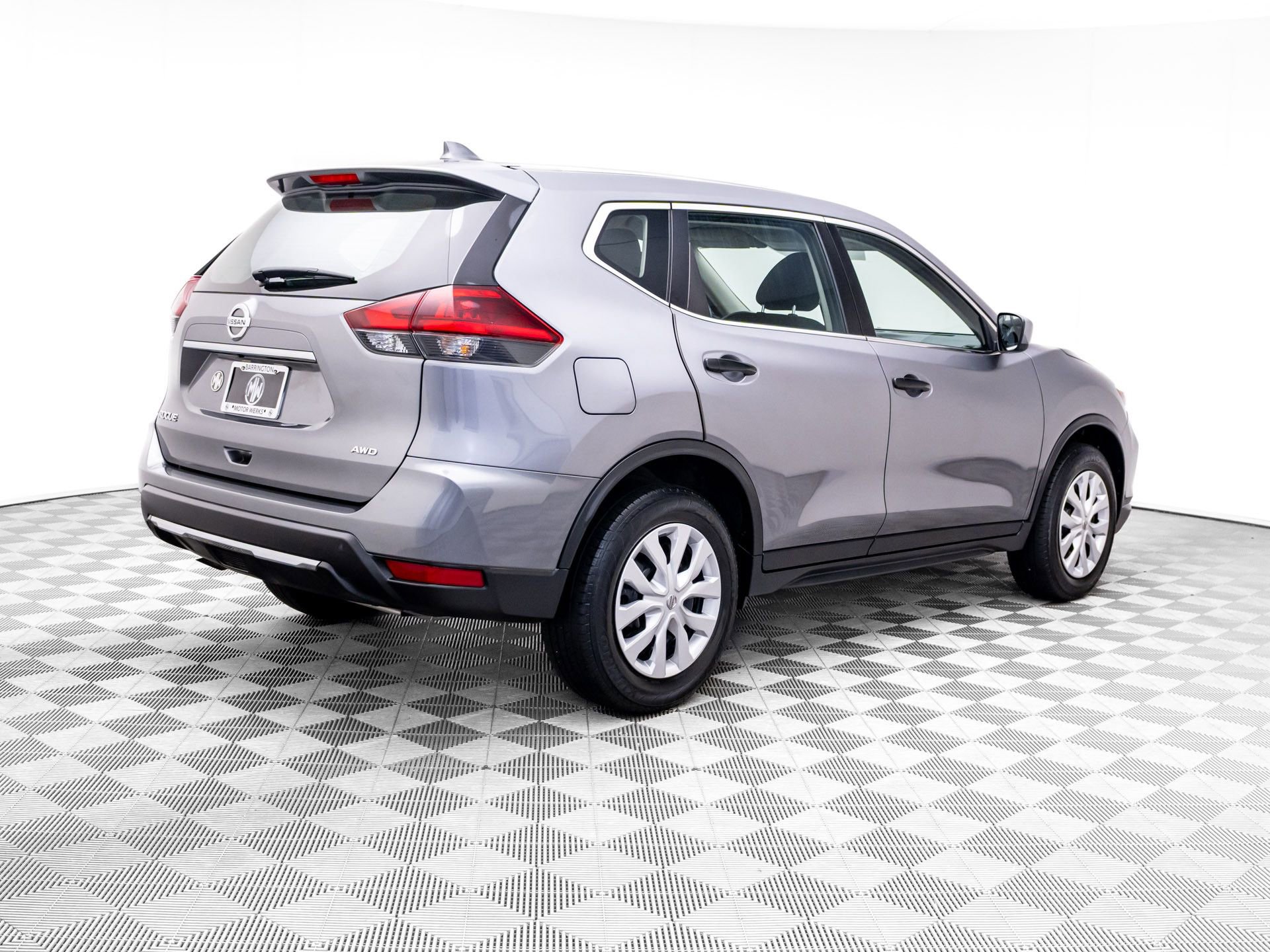 Used 2018 Nissan Rogue S AWD/4WD image 5