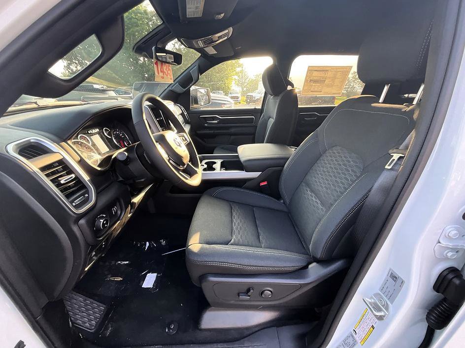 New 2026 RAM 1500 Big Horn w/ Night Edition AWD/4WD image 14