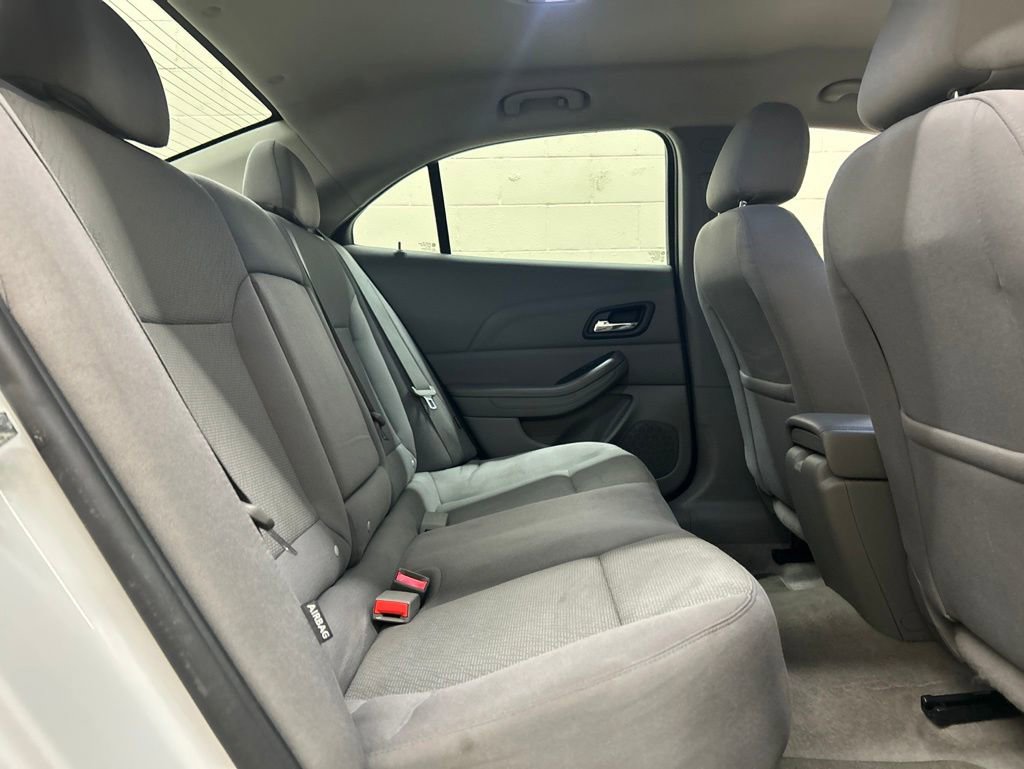 Used 2013 Chevrolet Malibu LS FWD image 9