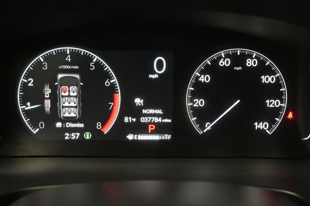 Certified 2025 Honda Pilot Touring image 11