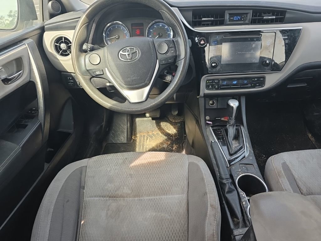Used 2017 Toyota Corolla LE image 17