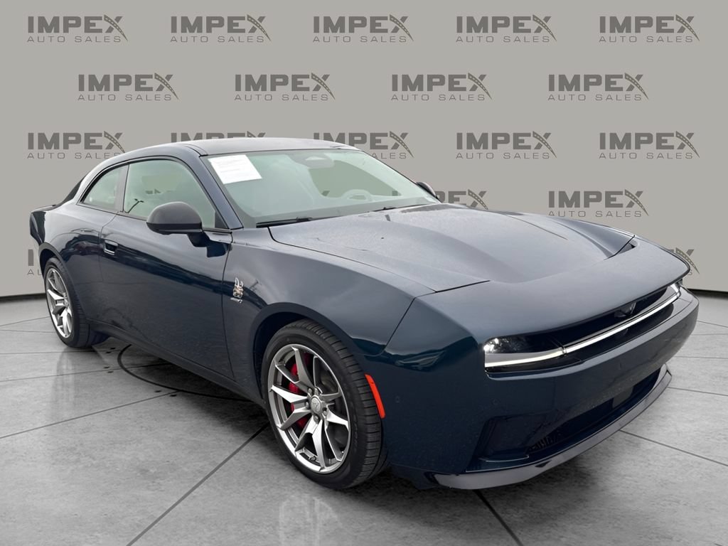 Used 2025 Dodge Charger Daytona Scat Pack w/ Track Pack AWD/4WD image 4