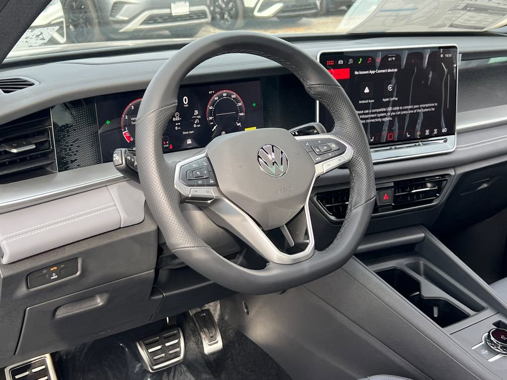 New 2026 Volkswagen Tiguan SE R-Line image 19