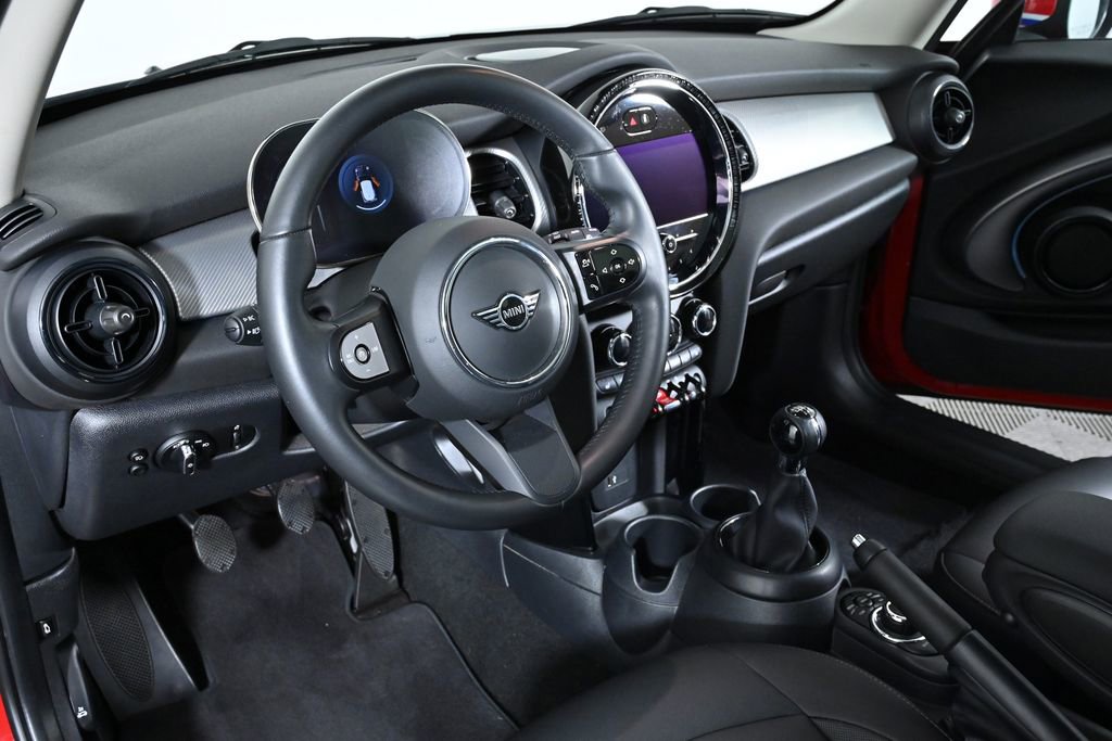 Certified 2024 MINI Cooper 2-Door Hardtop image 11