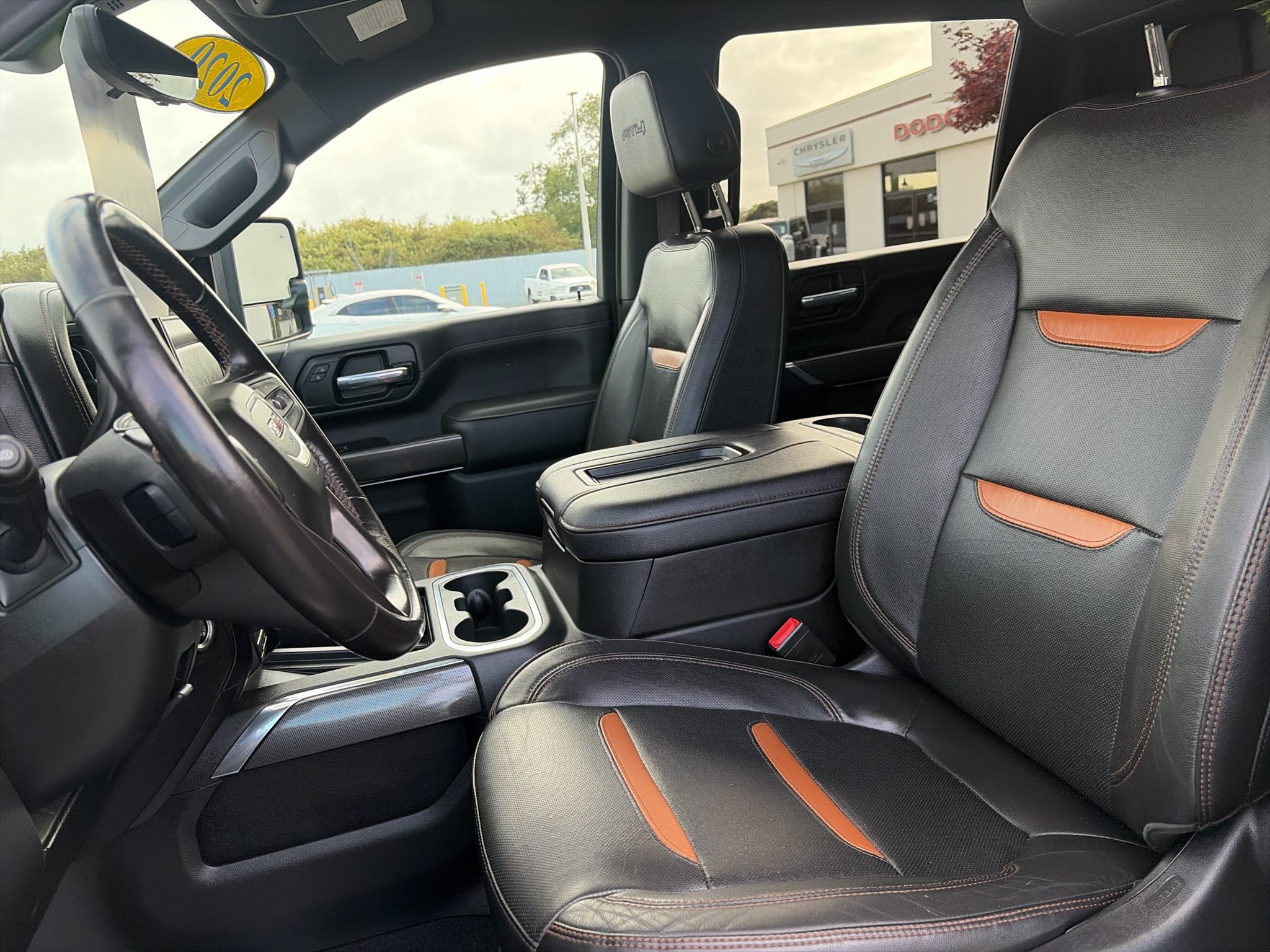 Used 2020 GMC Sierra 2500 AT4 w/ AT4 Premium Package AWD/4WD image 16