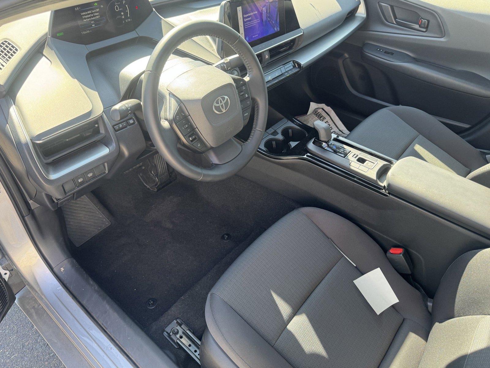 Used 2025 Toyota Prius LE image 10