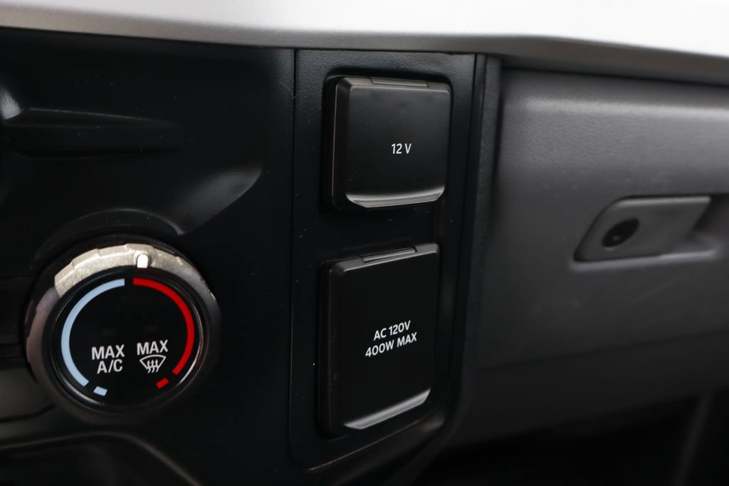Used 2023 Ford F550 2WD Regular Cab Super Duty image 42