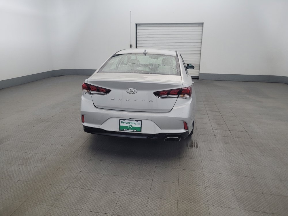 Used 2019 Hyundai Sonata SEL w/ Tech Package 02 FWD image 7